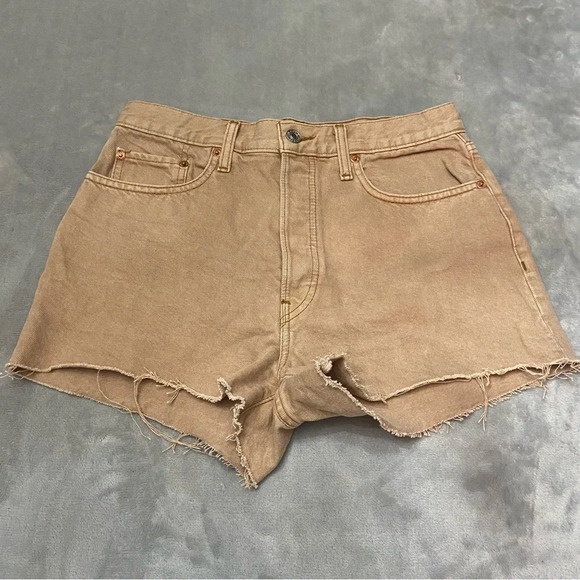 Re/done 70s High Rise Denim Shorts in Washed Khaki/Light Brown - 27429 - Picture 2 of 7
